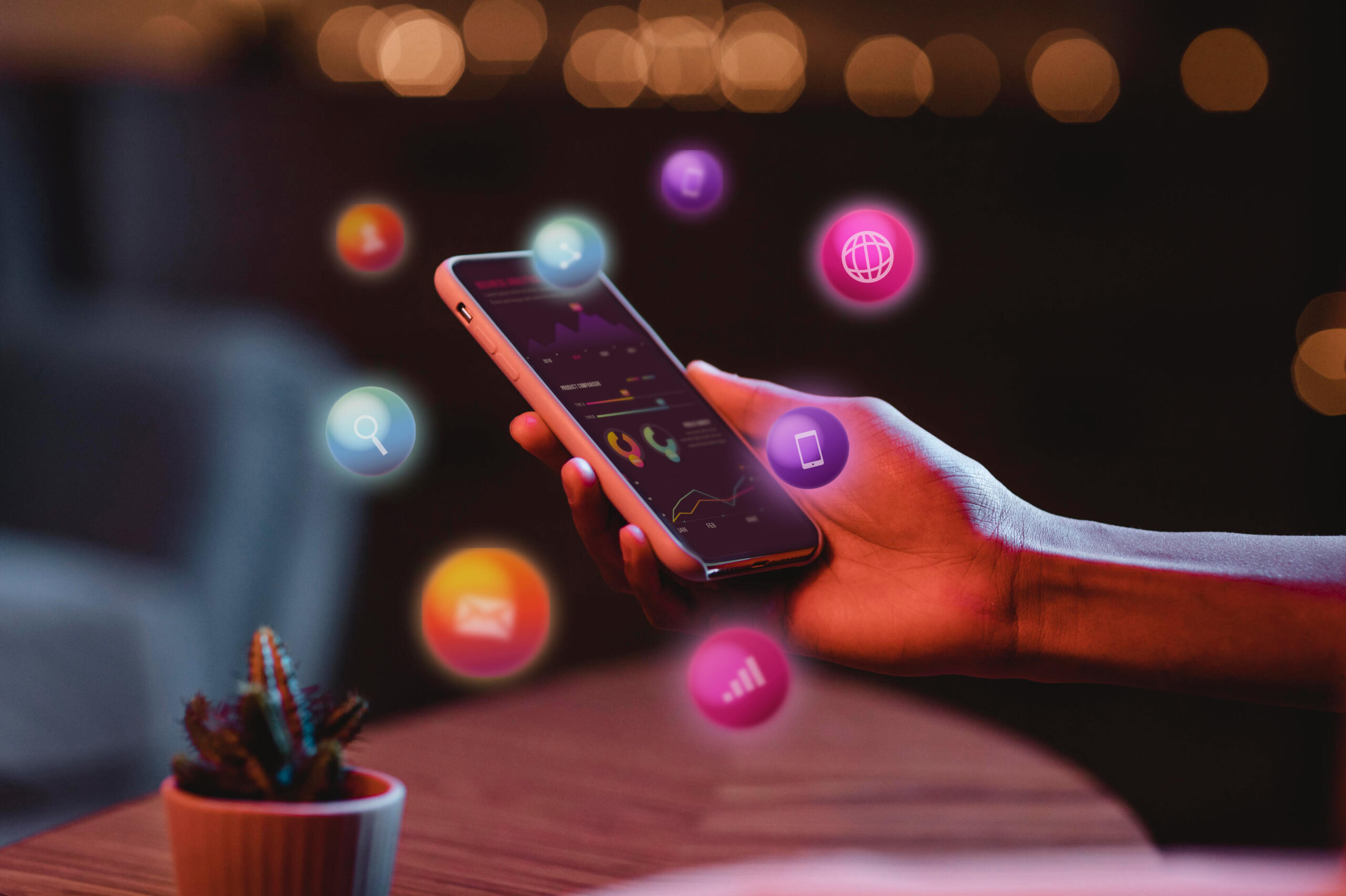 hand holding a cell phone